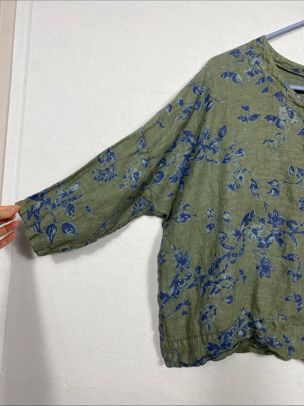 Liabella 100% Linen Made in Italy Sage Green & blue Floral Button-Neck Tunic Top - Picture 3 of 10